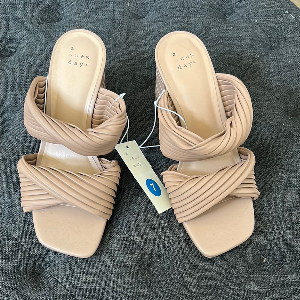 🆕 A New Day Tan Mules with Minimalist Design